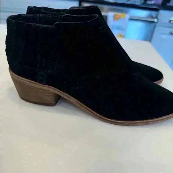 Dolce Vita women’s black suede pull on ankle boots size 7 - Picture 1 of 7